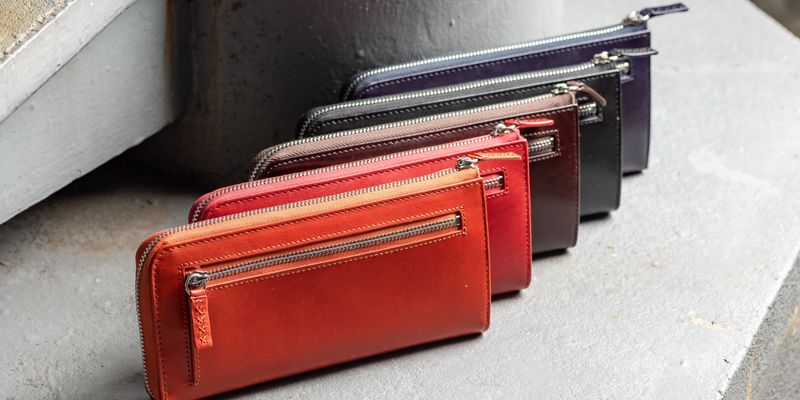 「牛本革×スリム×スキミング防止」辿り着いたシンプル＆スリムなロングウォレット。