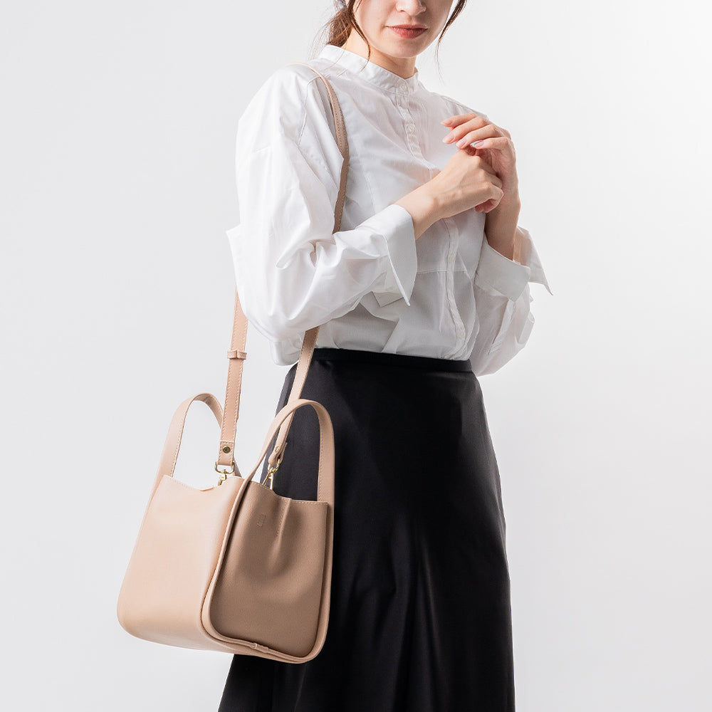 PUレザー 高見え ショルダーベルト付き キューブバッグ