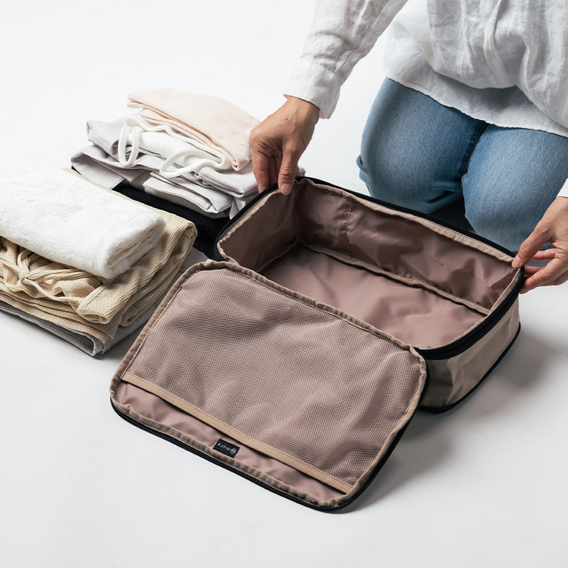 サスティナブル R－PET 撥水抗菌 ファスナー式 トラベル 圧縮ポーチ