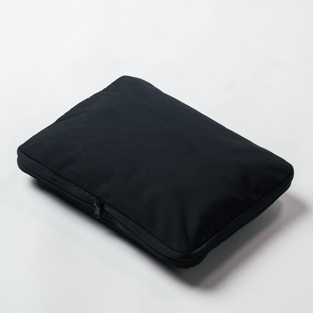 サスティナブル R－PET 撥水抗菌 ファスナー式 トラベル 圧縮ポーチ