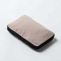 サスティナブル R－PET 撥水抗菌 ファスナー式 トラベル 圧縮ポーチ