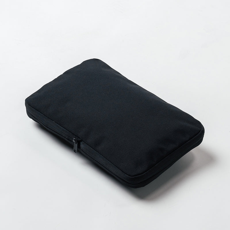 サスティナブル R－PET 撥水抗菌 ファスナー式 トラベル 圧縮ポーチ