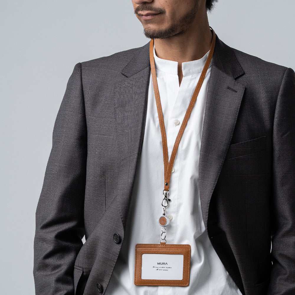 牛本革 ネックストラップ付 伸縮リール  IDカードケース