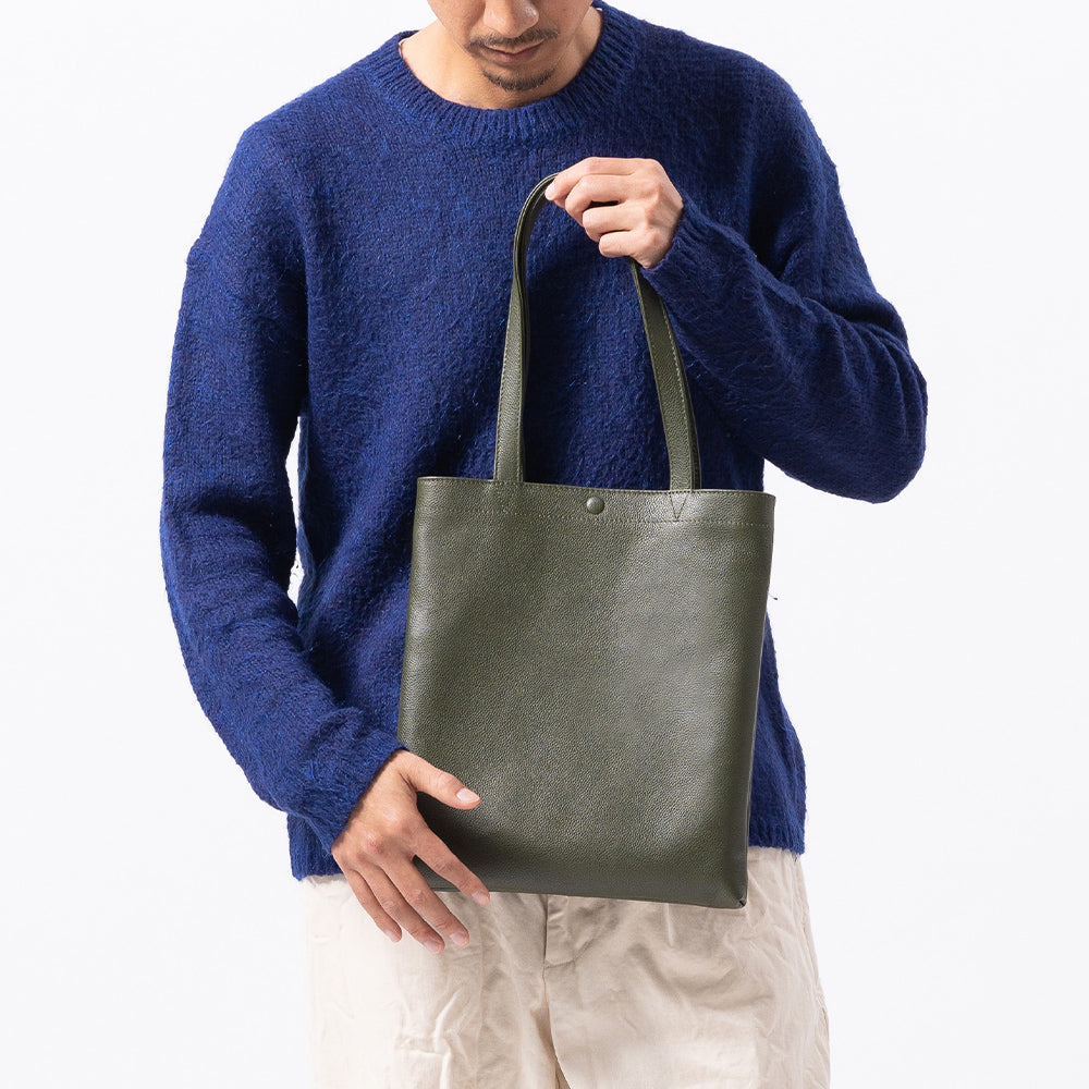 シュリンクレザー 薄マチA4縦長 マグネットボタン付き ミニトートバッグ