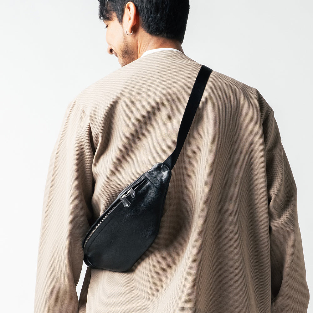 牛革シュリンクレザー YKKファスナー ボディバッグ ウエストポーチ