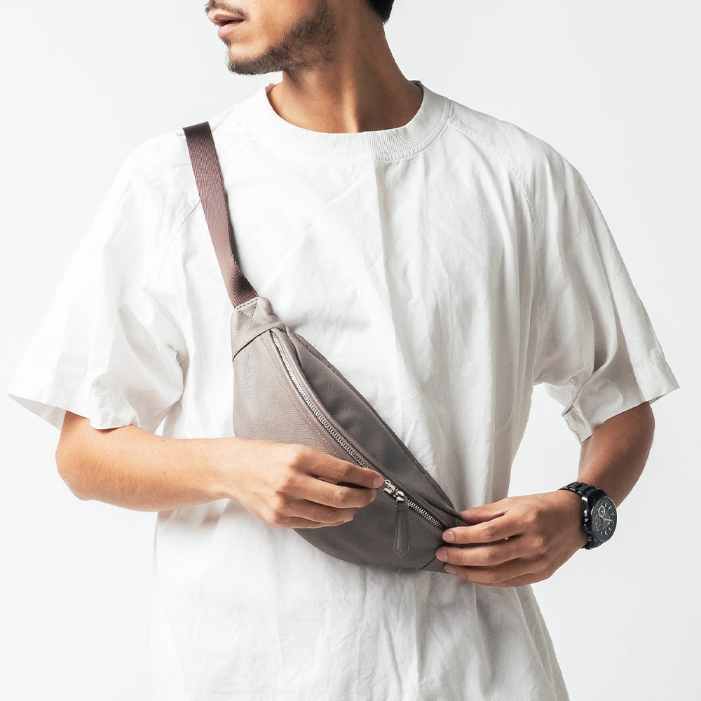 牛革シュリンクレザー YKKファスナー ボディバッグ ウエストポーチ