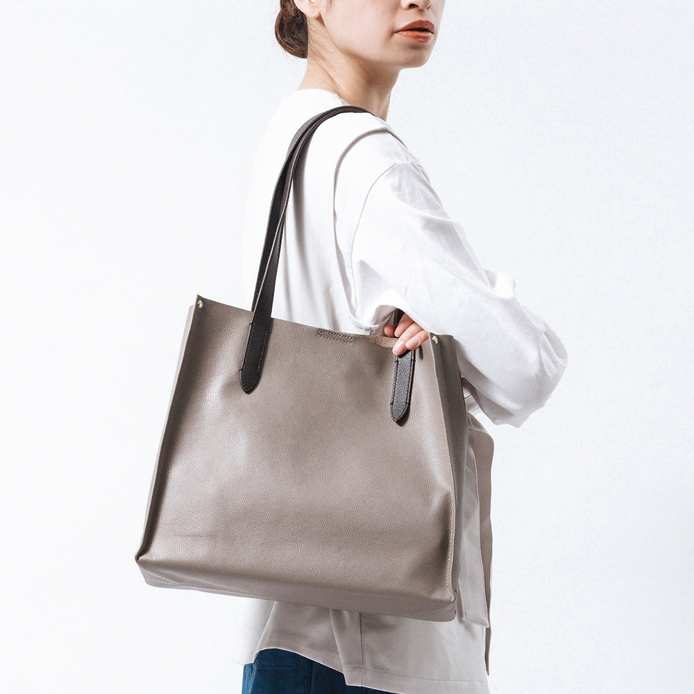 シュリンクレザー 本革 a4 大容量 トートバッグ