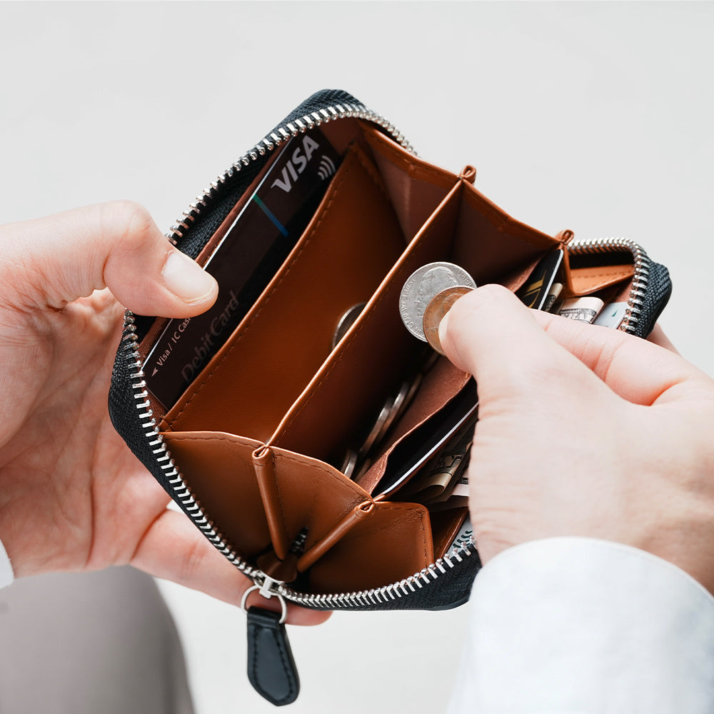 ラウンドファスナー コードバン調/カーボン レザー コインケース