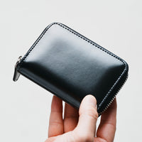 ラウンドファスナー コードバン調/カーボン レザー コインケース