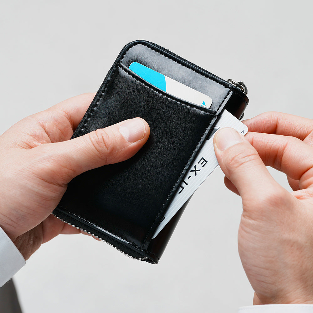 ラウンドファスナー コードバン調/カーボン レザー コインケース