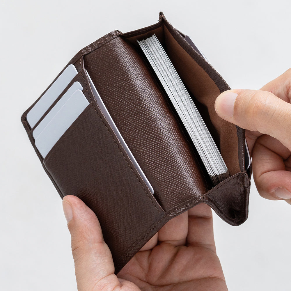 サフィアーノレザー 大容量 スリム名刺入れ