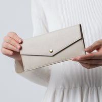 本革 サフィアーノレザー スキミング防止 コンパクト かぶせ蓋付き 薄型 長財布