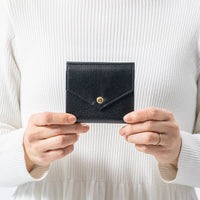 ゴートシュリンクレザー スキミング防止 スナップボタン 二つ折り財布