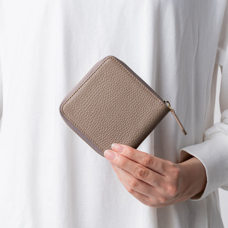 イタリアンレザー スキミング防止 スクエア ラウンドファスナー二つ折り財布