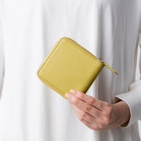 イタリアンレザー スキミング防止 スクエア ラウンドファスナー二つ折り財布