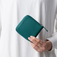 イタリアンレザー スキミング防止 スクエア ラウンドファスナー二つ折り財布