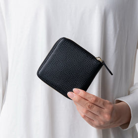 イタリアンレザー スキミング防止 スクエア ラウンドファスナー二つ折り財布