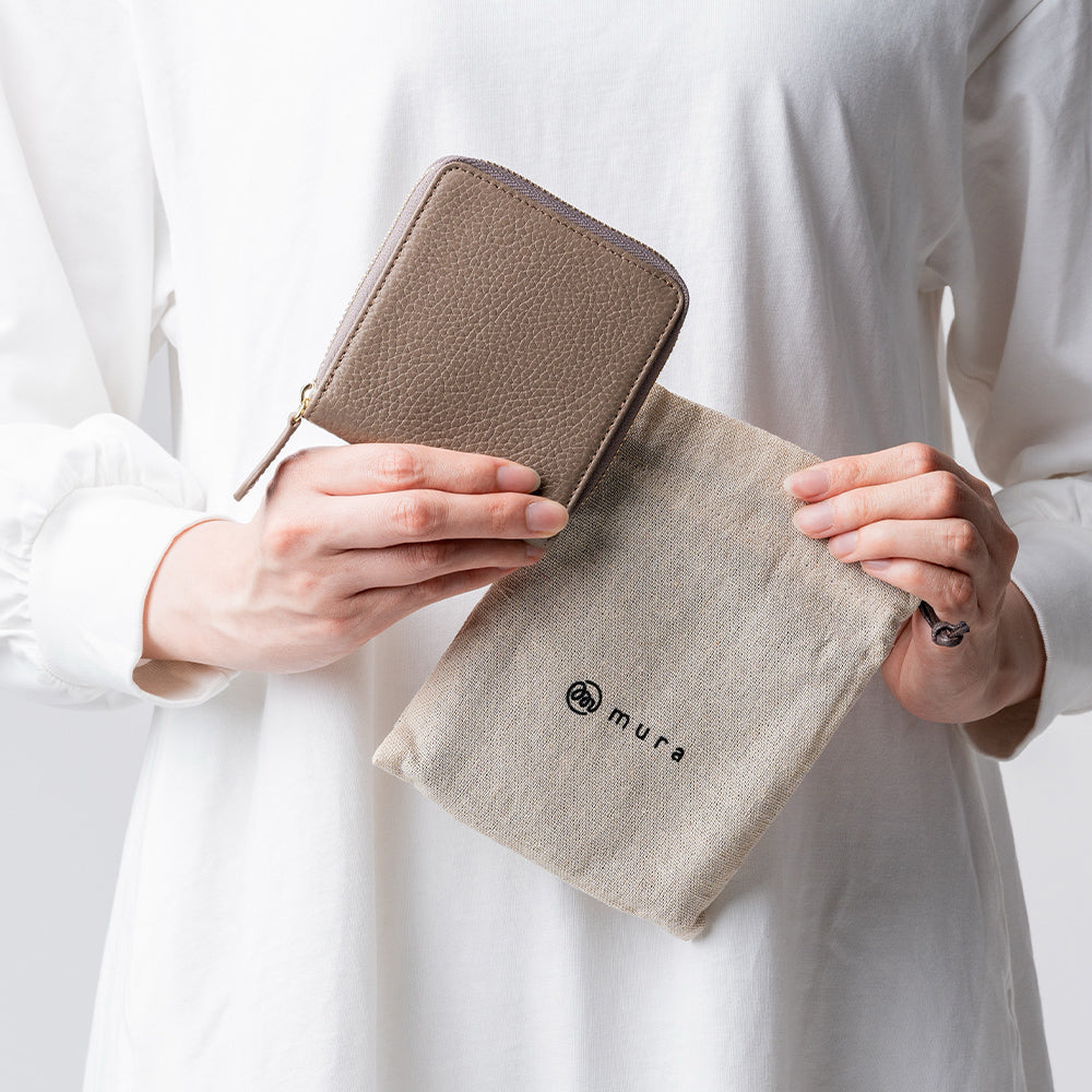 イタリアンレザー スキミング防止 スクエア ラウンドファスナー二つ折り財布