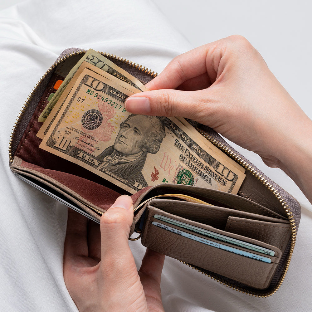 イタリアンレザー スキミング防止 スクエア ラウンドファスナー二つ折り財布