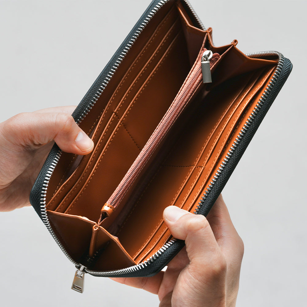 ラウンドファスナー コードバン調/カーボン レザー 長財布