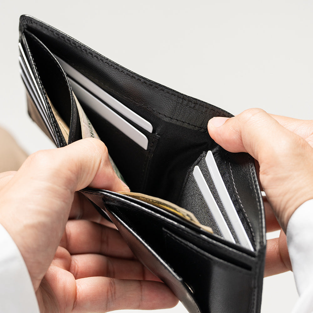 本革 ゴートレザー 隠しポケット付 スリム 二つ折り財布