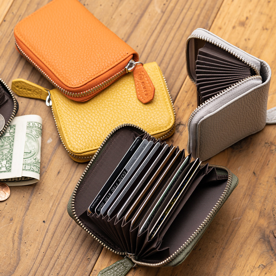 イタリア製シュリンクレザー スキミング防止機能付 じゃばら コンパクト カードケース