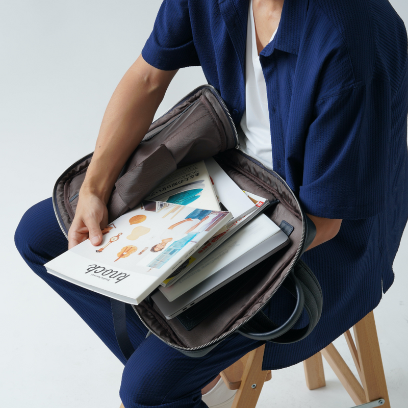 薄マチ ダブルジッパー シュリンクレザー スマート ビジネス リュック