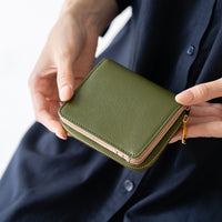 ツートンカラー サフィアーノ&ゴートレザー スキミング防止機能付き ラウンドファスナー 二つ折り財布