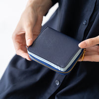 ツートンカラー サフィアーノ&ゴートレザー スキミング防止機能付き ラウンドファスナー 二つ折り財布