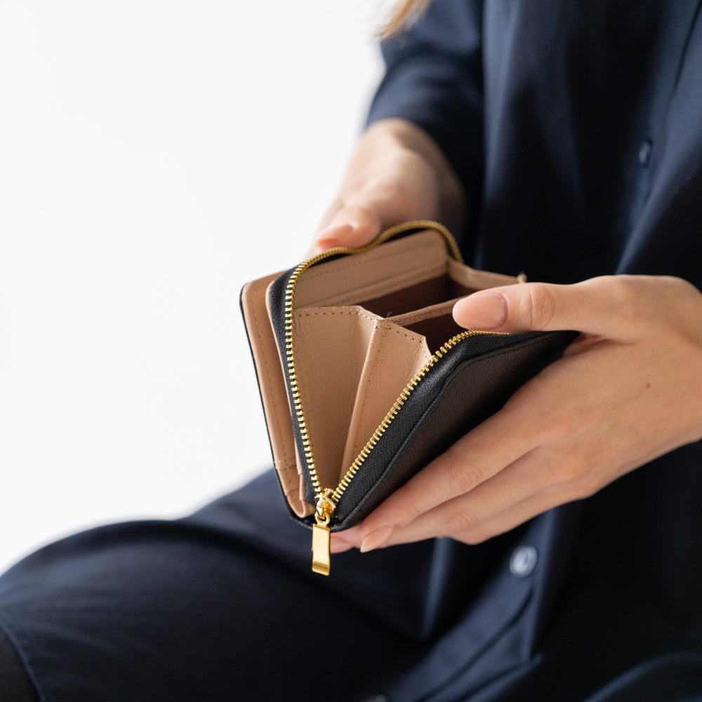 ツートンカラー サフィアーノ&ゴートレザー スキミング防止機能付き ラウンドファスナー 二つ折り財布