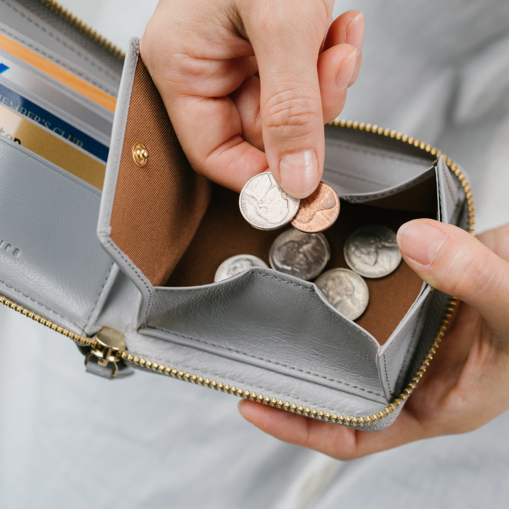 ラウンドファスナー ゴートレザー スキミング防止機能付き スクエア 二つ折り財布