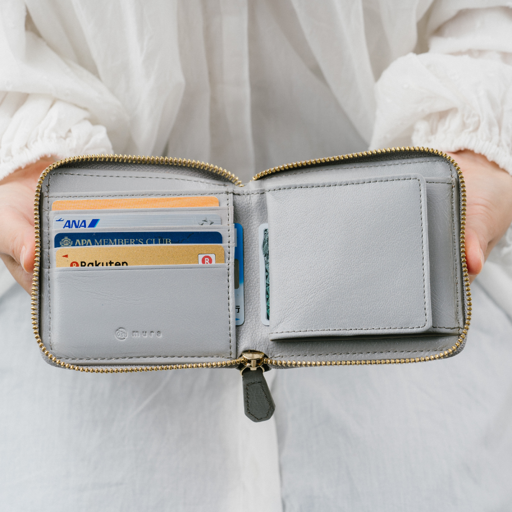 ラウンドファスナー ゴートレザー スキミング防止機能付き スクエア 二つ折り財布