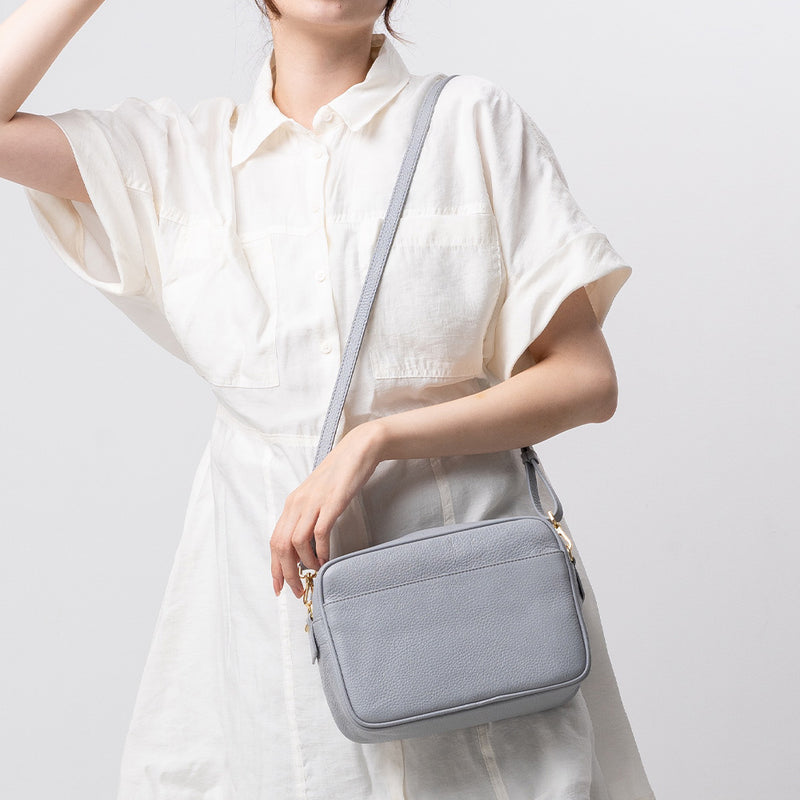 フルグレイン シュリンクレザー スキミング防止機能付き ショルダーバッグ