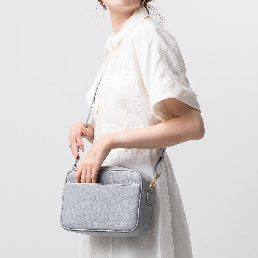 フルグレイン シュリンクレザー スキミング防止機能付き ショルダーバッグ