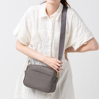 フルグレイン シュリンクレザー スキミング防止機能付き ショルダーバッグ