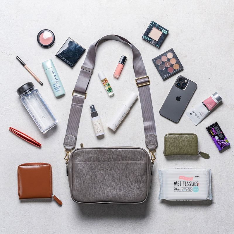 フルグレイン シュリンクレザー スキミング防止機能付き ショルダーバッグ