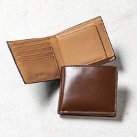 コードバン調 牛本革 フルグレイン スムースレザー ボックス型コイン収納 二つ折り財布