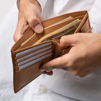 コードバン調 牛本革 フルグレイン スムースレザー ボックス型コイン収納 二つ折り財布