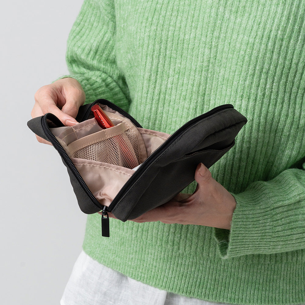 サスティナブル R-PET 撥水抗菌 中身が一目でわかる スクエア メイク 化粧ポーチ