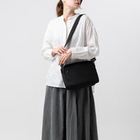 サスティナブル R-PET 撥水抗菌 7ポケット 大容量 スクエア ショルダーバッグ