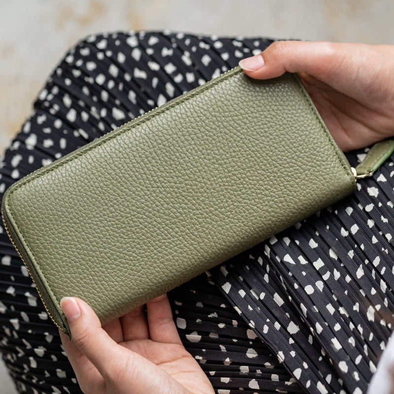 イタリアンレザー シュリンクレザー スキミング防止機能付き ラウンドファスナー 長財布