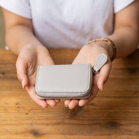 イタリア製シュリンクレザー スキミング防止機能付 じゃばら コンパクト カードケース