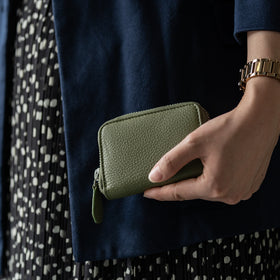 イタリア製シュリンクレザー スキミング防止機能付 じゃばら コンパクト カードケース