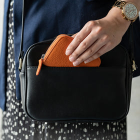 イタリア製シュリンクレザー スキミング防止機能付 じゃばら コンパクト カードケース