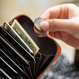 イタリア製シュリンクレザー スキミング防止機能付 じゃばら コンパクト カードケース