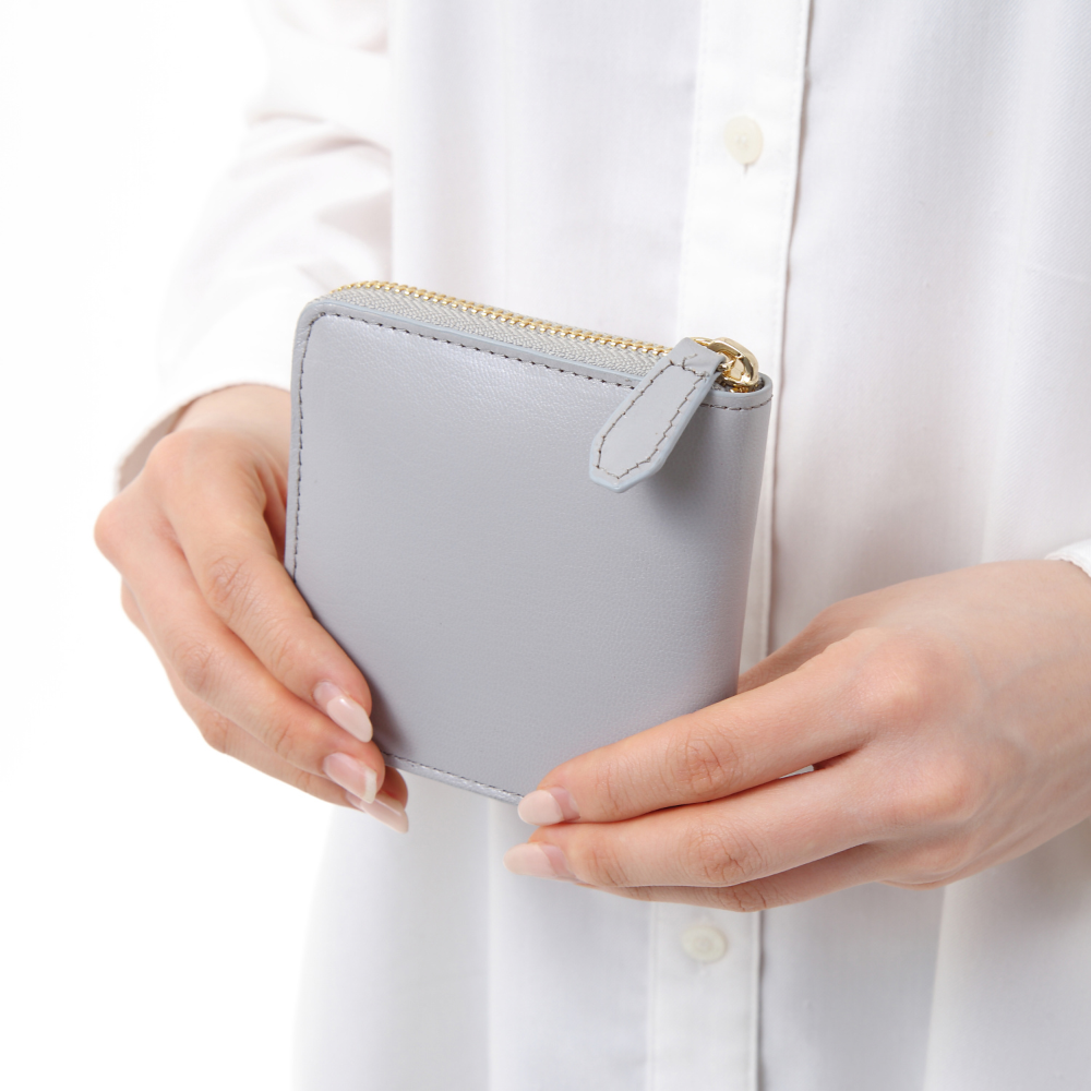 ラウンドファスナー ゴートレザー スキミング防止機能付き スクエア 二つ折り財布